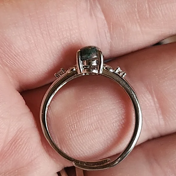 Moss Agate Ring. Adjustable Crystal Jewlery - Picture 4 of 4